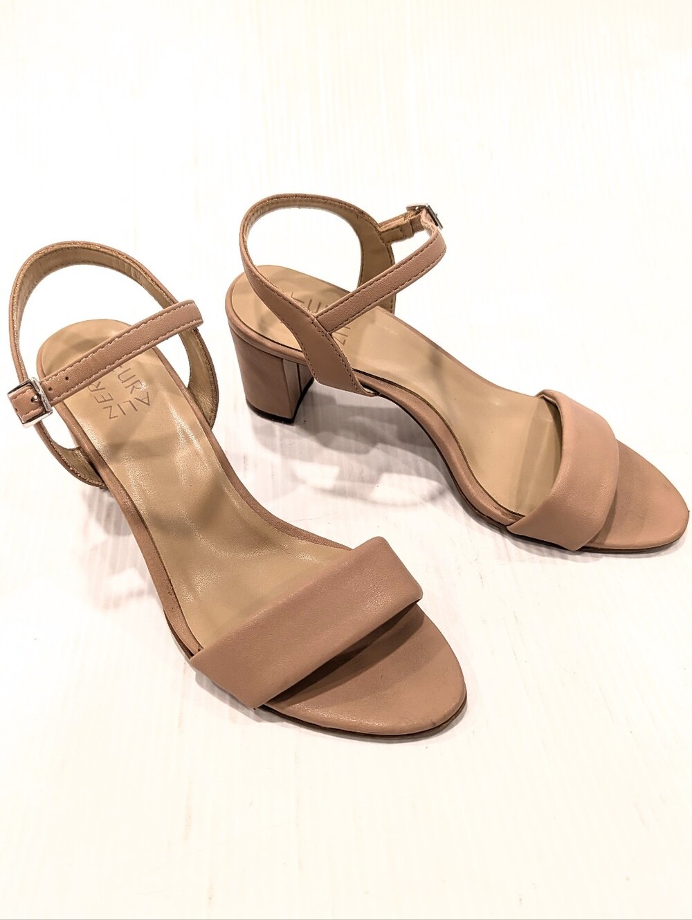 NATURALIZER Bristol Women’s Tan Ankle-Strap Block Heel Sandals Size 8